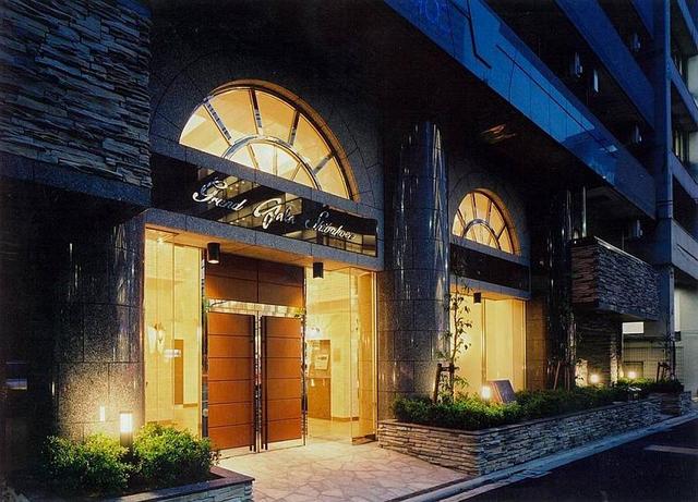 20/28 エントランス