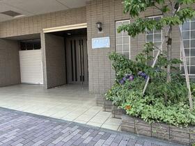 4/5 エントランス