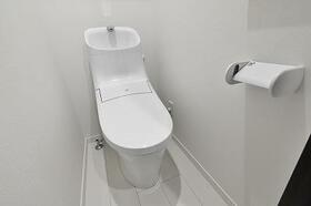 13/14 トイレ