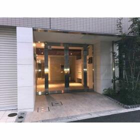 13/13 エントランス