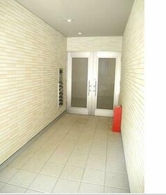 2/2 エントランス