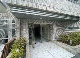 2/2 エントランス