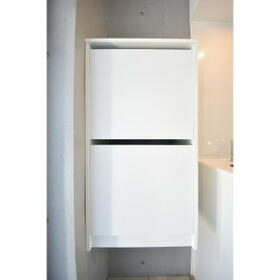 16/16 エントランス