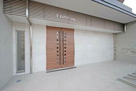 18/18 エントランス