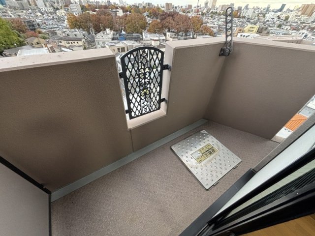 13/21 バルコニー