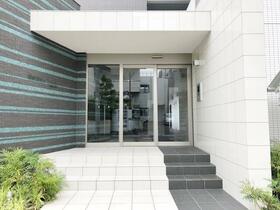 15/16 エントランス