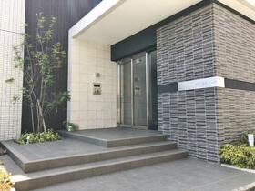 3/3 エントランス