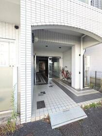 15/16 エントランス