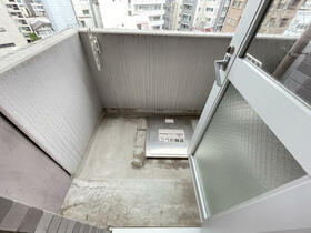 13/16 バルコニー