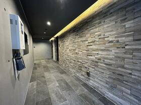 15/15 エントランス