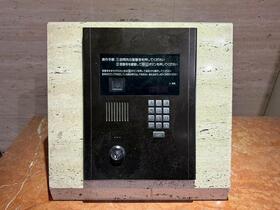 15/15 エントランス