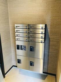 16/16 エントランス