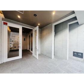 16/26 エントランス