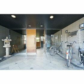 15/16 エントランス