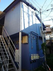 16/16 エントランス