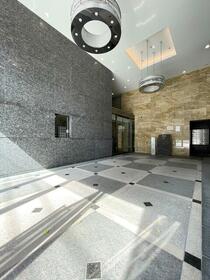 2/2 エントランス