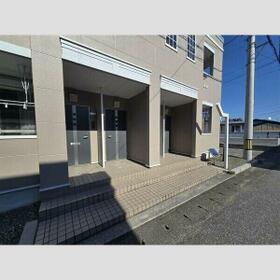 14/15 エントランス