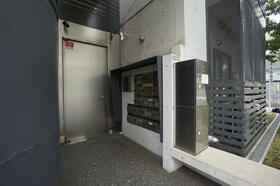 15/16 エントランス