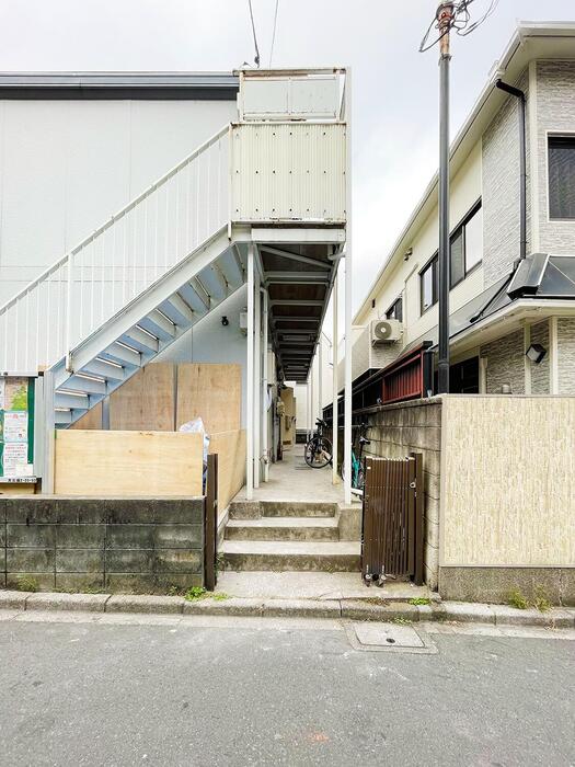 2/2 エントランス