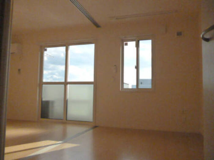 3/7 リビング/ダイニング