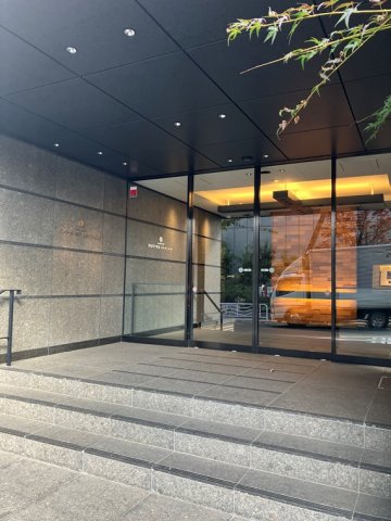 4/4 エントランス