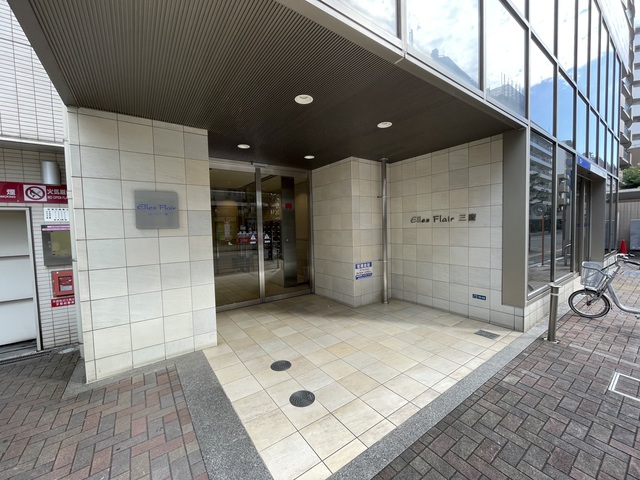 2/3 エントランス