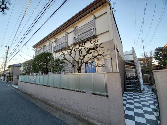 26/28 エントランス