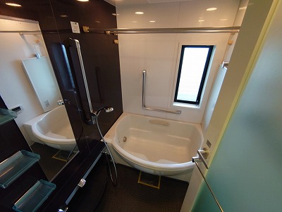 14/18 浴室