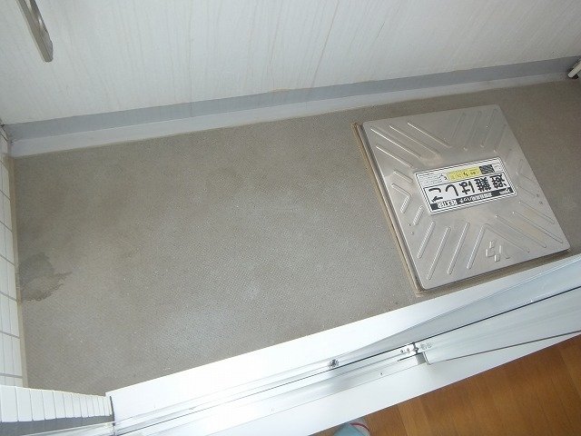 13/23 バルコニー