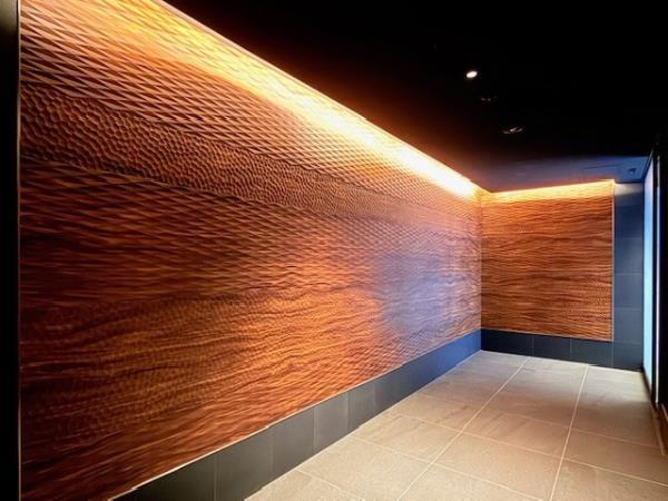 27/29 エントランス