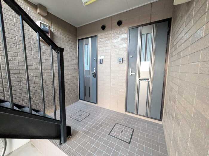 18/19 エントランス