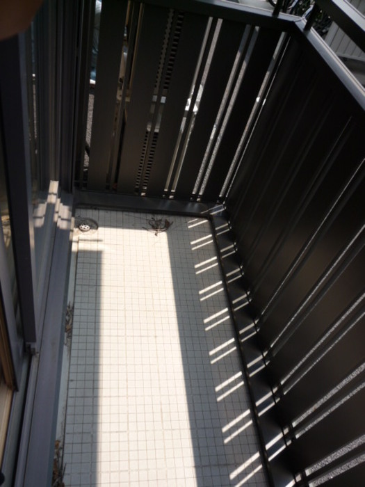 13/21 バルコニー