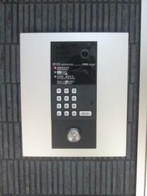 2/2 エントランス