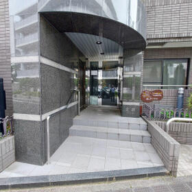 14/21 エントランス