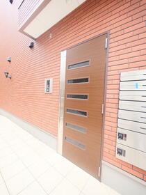 2/2 エントランス