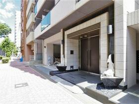 15/16 エントランス