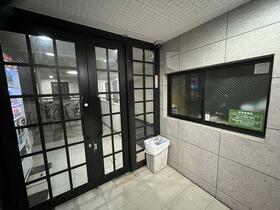 19/21 エントランス