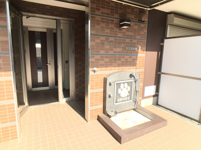 19/20 エントランス