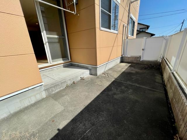 17/23 バルコニー