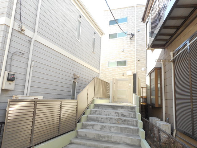 17/18 エントランス