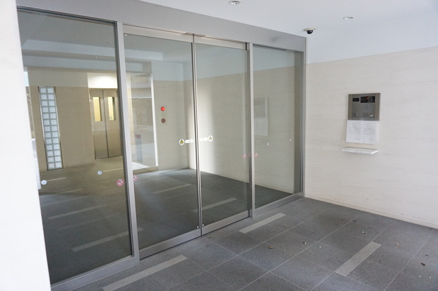 3/3 エントランス