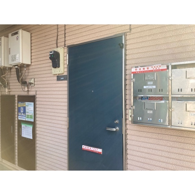 17/19 エントランス