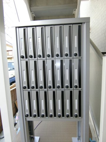 22/23 エントランス