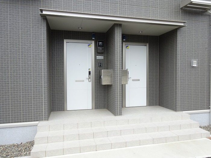 19/20 エントランス