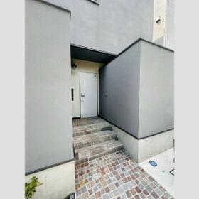 15/15 エントランス