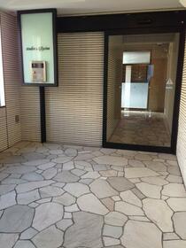 2/3 エントランス