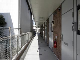 2/4 エントランス