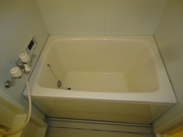 11/23 浴室