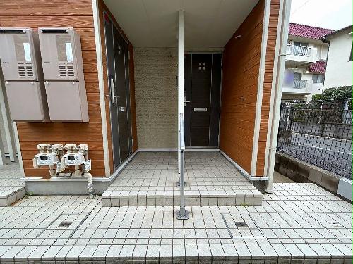 2/2 エントランス