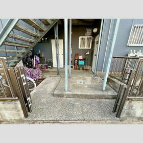 15/15 エントランス